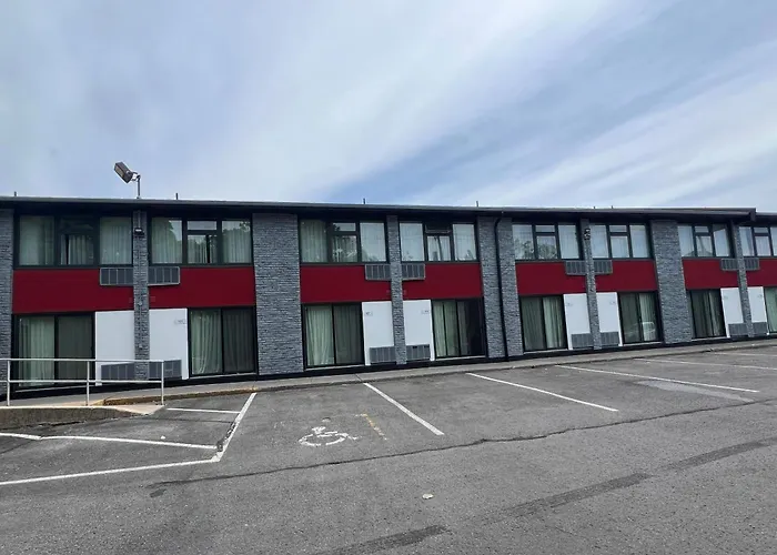 Ramada By Wyndham Kingston