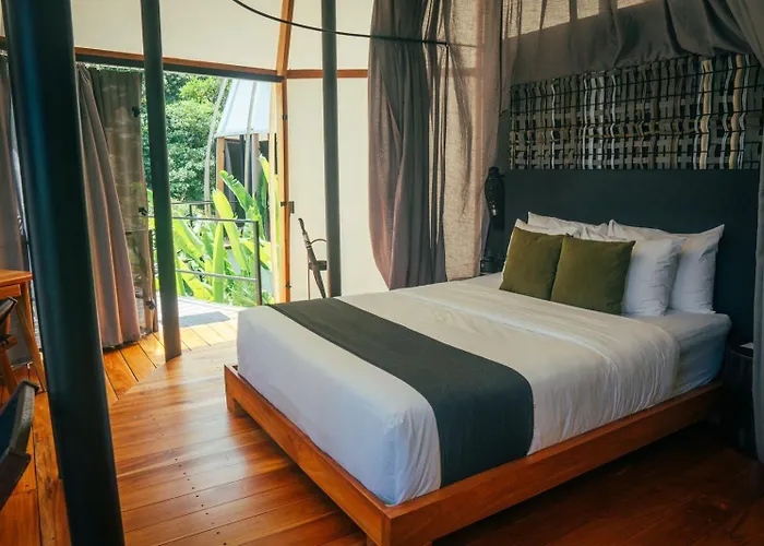 Art Villas Costa Rica, Villas & Glamping