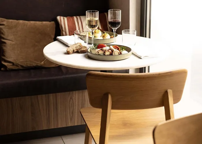 Hotel de 4 estrelas: Novotel Paris 20 Belleville