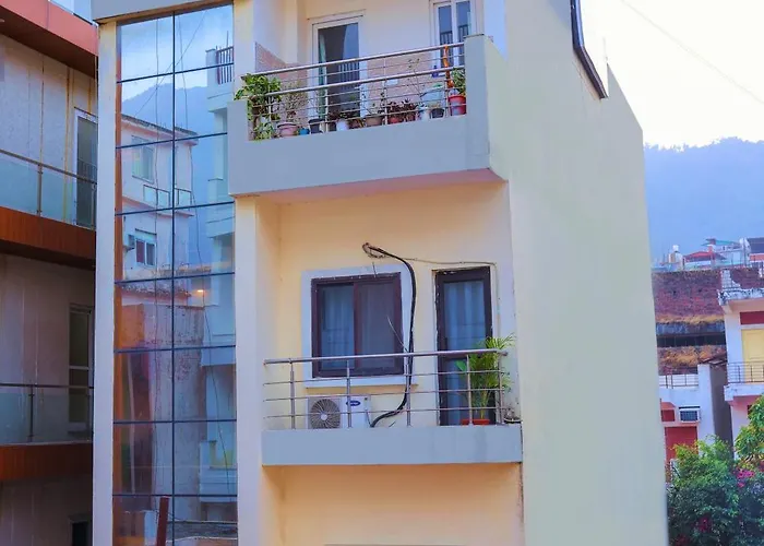Hotel Pi-Tapovan