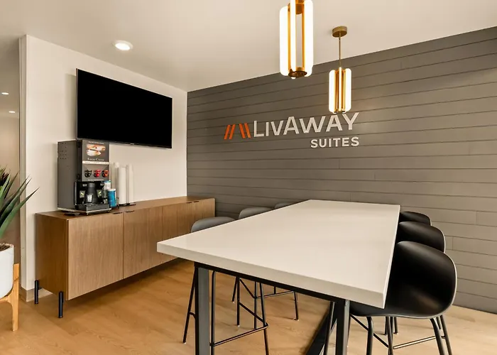 Livaway Suites Austin-San Marcos