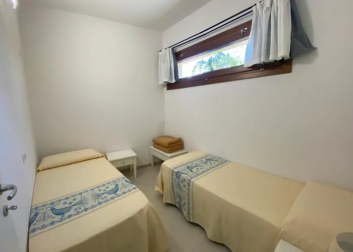 Hotel con piscina: Hotel Villa Canu