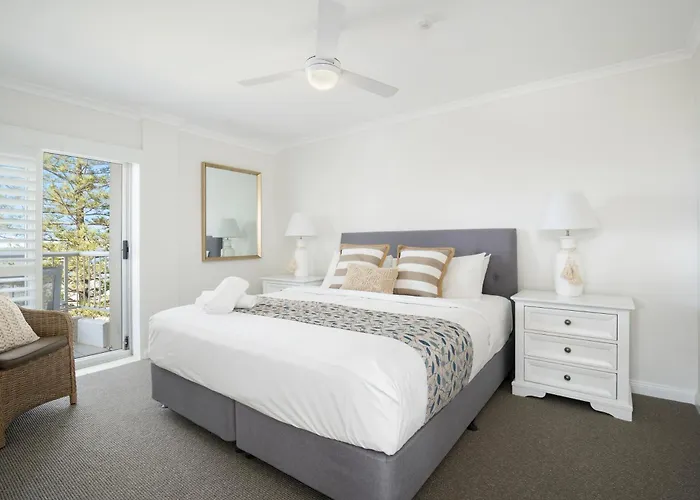 Narrowneck Court Holiday Apartments