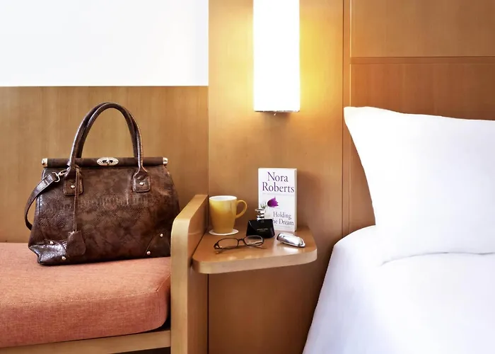 Hotel near College: Ibis Abu Dhabi Gate