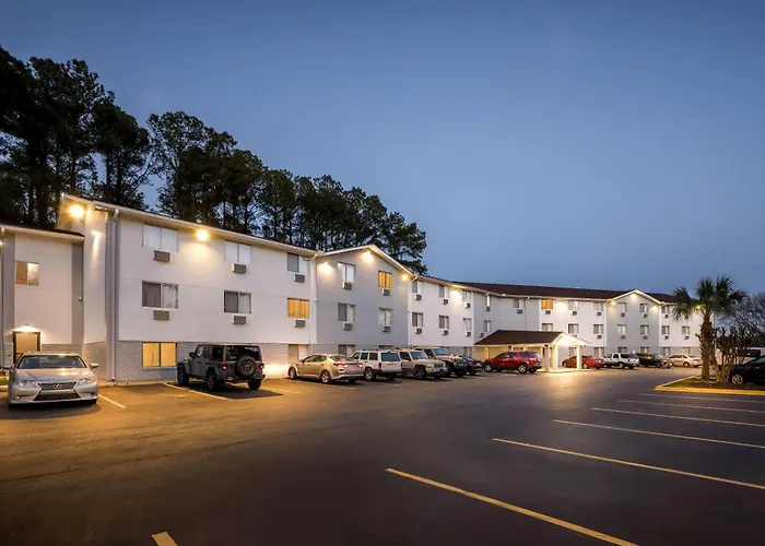 Super 8 By Wyndham Homewood Birmingham Area