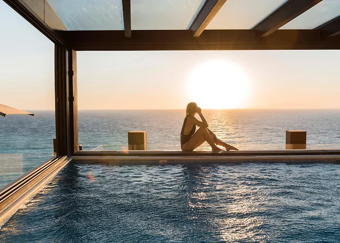 5 star hotels Bellevue On The Beach Suites