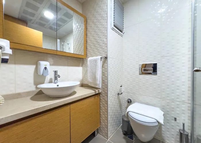  Suites