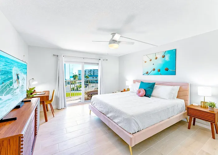 Lodging Cocoa Beach Towers 52