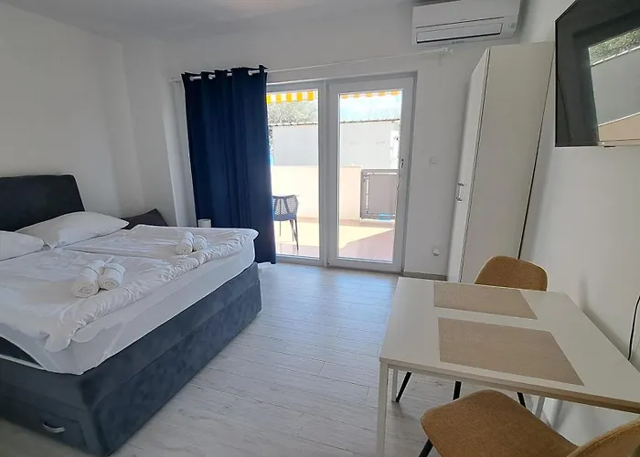 Guest House Nina