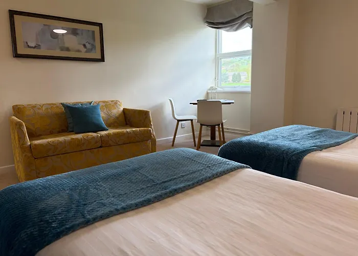 Hot Tub in Room Skipton - Formerly Known As Rendezvous-Skipton