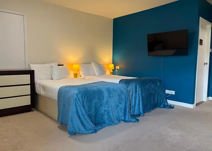 Hot Tub in Room Skipton - Formerly Known As Rendezvous-Skipton