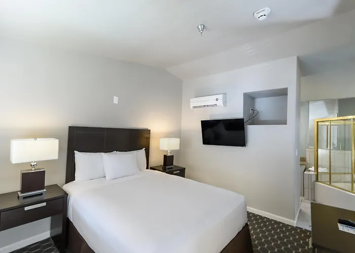 Alexis Park All Suite Resort