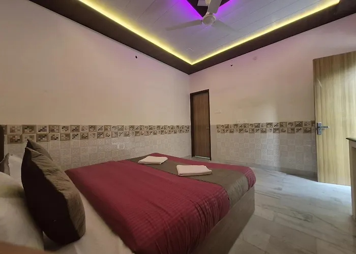 Taj Street Hostel