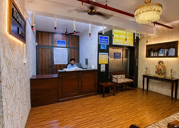 Hostel: Homestay At Kashmiri Gate Metro & Old Delhi Railway Station