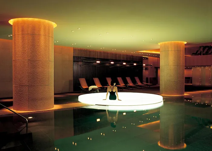 Luxury hotel only: Grand Hyatt Tokyo