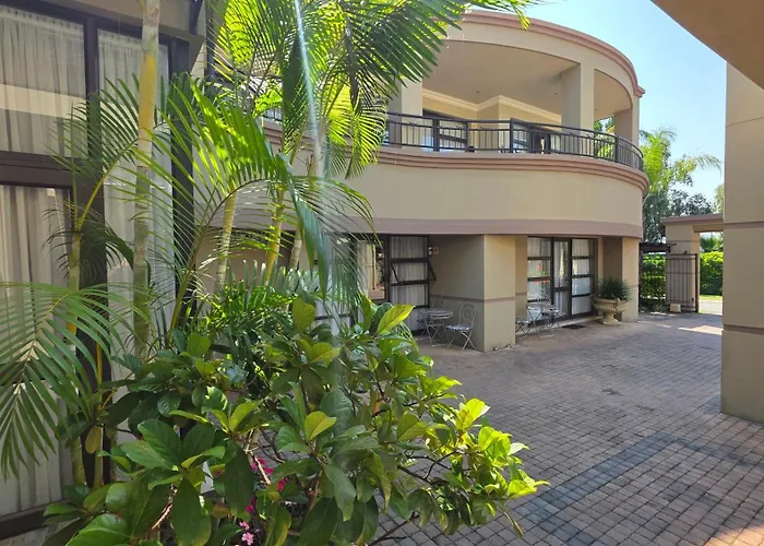 Casa Flora Guesthouse