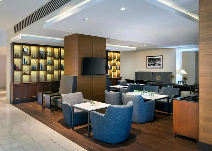 Resort: Newark Liberty International Airport Marriott