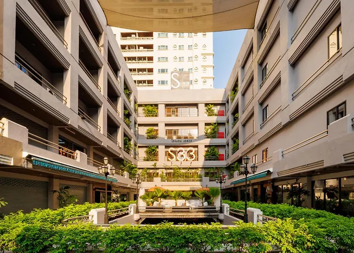 S33 Compact Sukhumvit