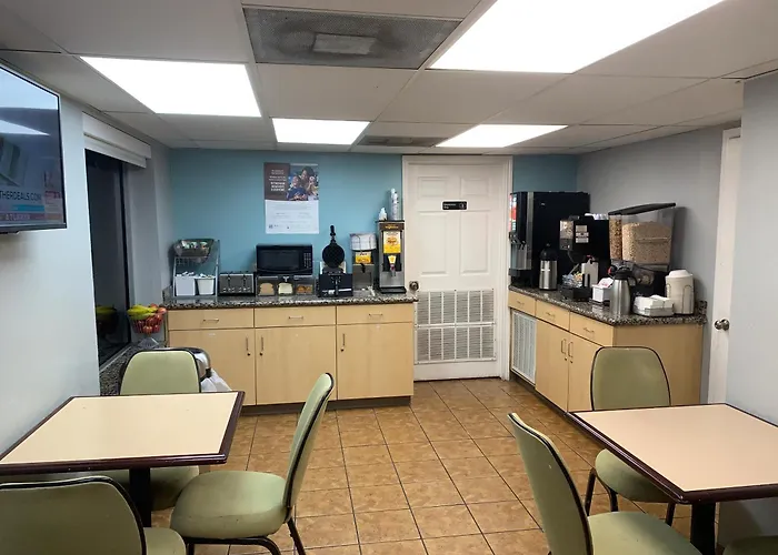 Super 8 By Wyndham Austin Downtown/Capitol Area