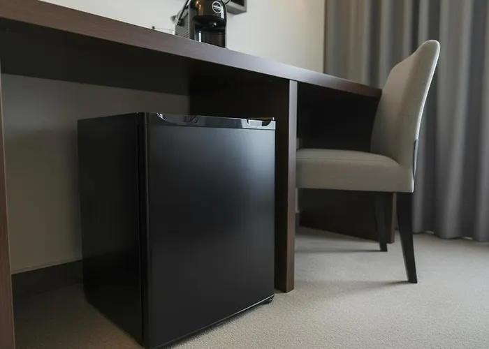 Ramada By Wyndham Cobham