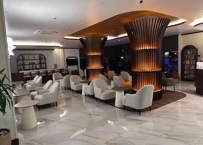 GOLDEN ROCK HOTEL&SPA