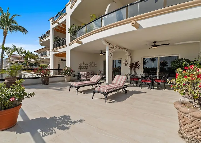 Grand Marina Villas