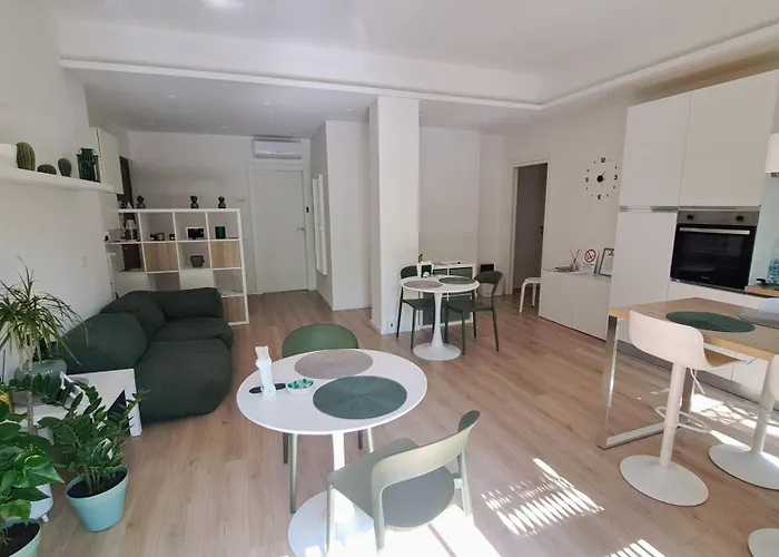 IL BALCONE NEL PARCO - stanze con bagno privato