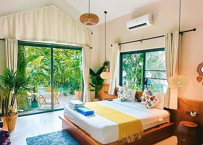 Salad Beach Guest House