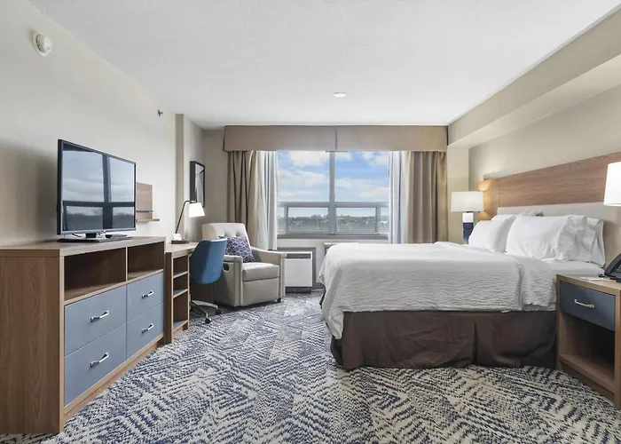 Dog friendly hotels Holiday Inn & Suites London By Ihg