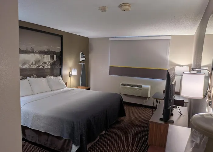 Super 8 By Wyndham Niagara Falls
