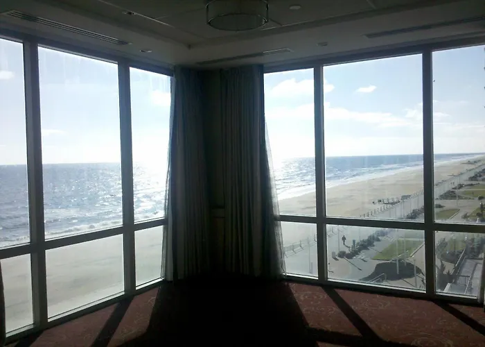 Holiday Inn & Suites Virginia Beach - North Beach By Ihg