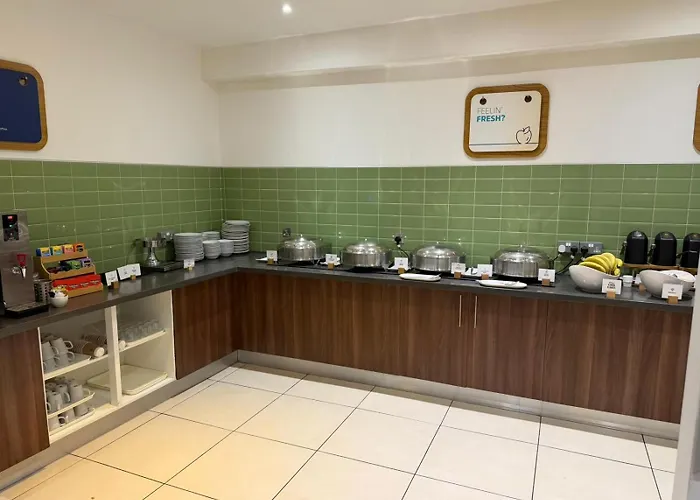 Holiday Inn Express Wakefield By Ihg