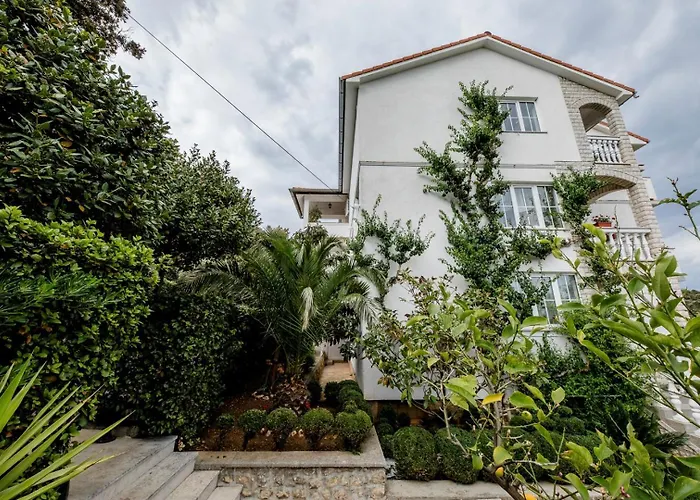 Apartments Anica Kampor