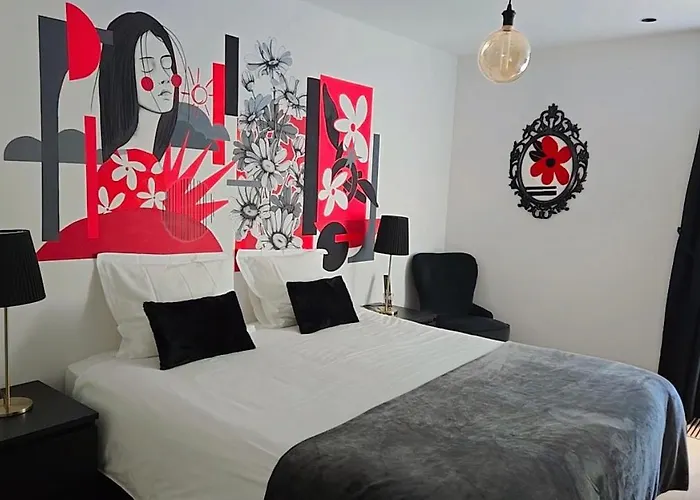 Table Et Chambre Particuliere