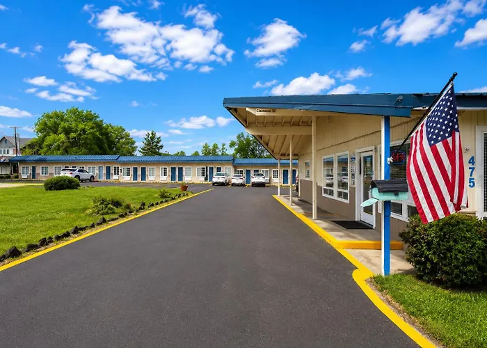 Royal Gateway Motel By Oyo