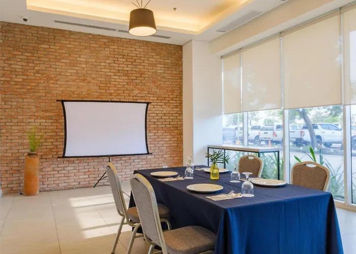 Park Inn By Radisson Bacolod