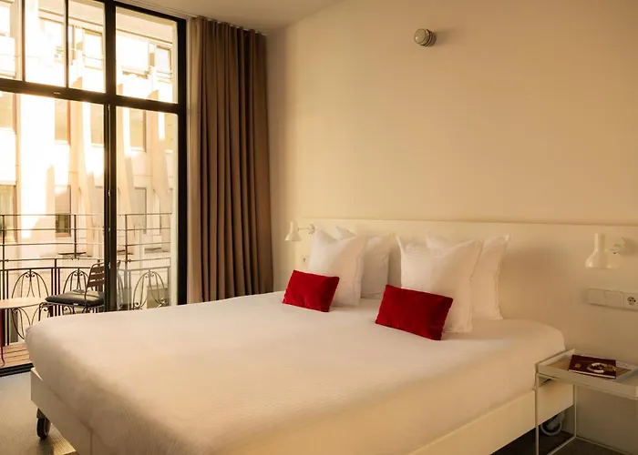 Resort: 9Hotel Central