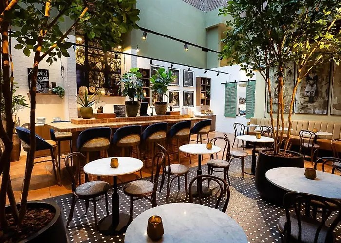 City , Worldhotels Crafted Collection