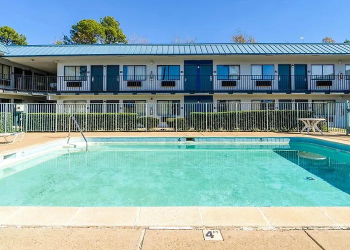 Xpress Inn & Extended Stays