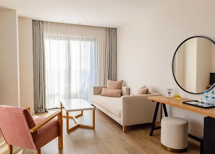 Glow Boutique Hotel & Suites