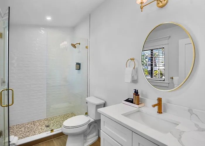 The Retreat At Anna Maria Island Inn