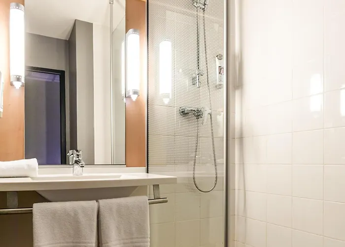Ibis Quimperle