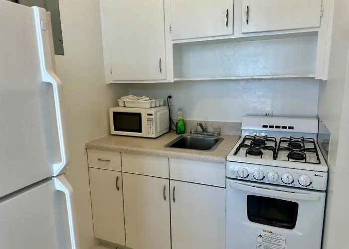 Summerland Suites