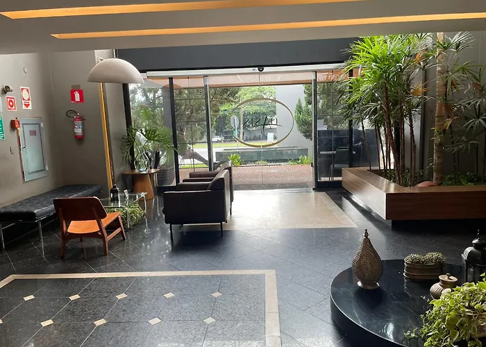 Oasis Plaza