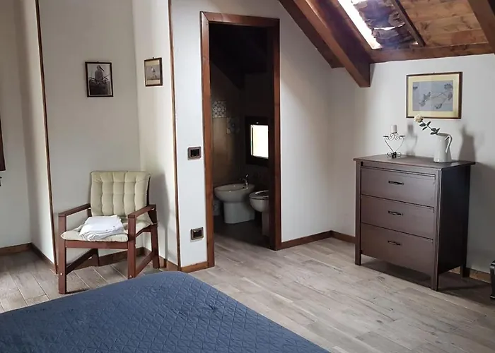 Hotel Con Piscina La Cicogna