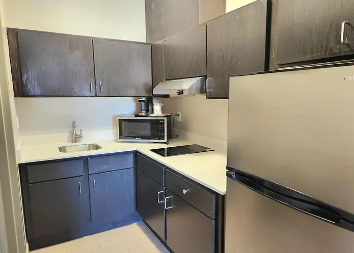 Dog friendly hotels Days Inn & Suites By Wyndham Katy
