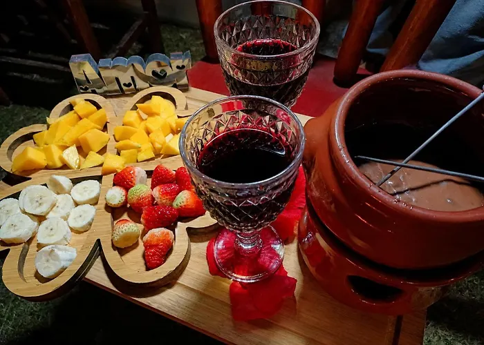 Chalés Privativos com Cozinha, Churrasqueira e Decoração - Sitio Pauletto