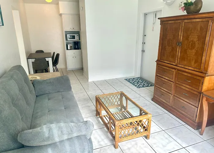 Summerland Suites