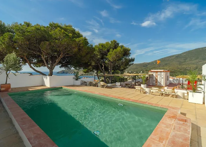 Hotel con tenis: Hotel S'Aguarda Cadaqués1962 by Fimedhotels