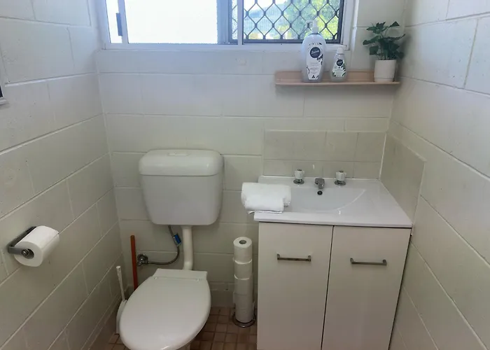 Lodging Coral Reef Apartments